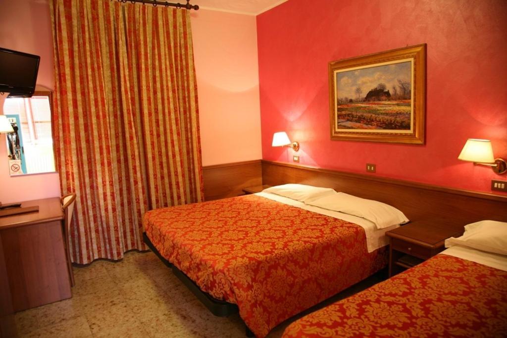 Hotel San Pellegrino Spilamberto Habitación foto