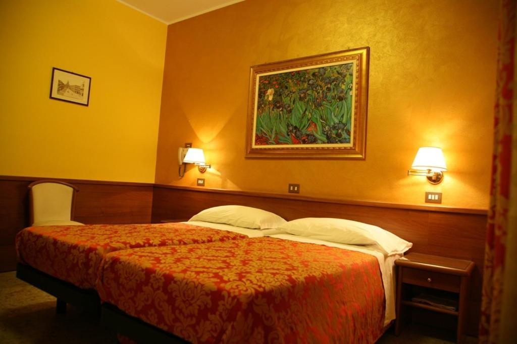 Hotel San Pellegrino Spilamberto Habitación foto